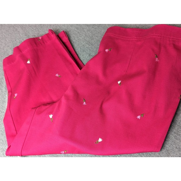 White Stag Capri Pants PLus Size 18 Embroidered Tulips Fushsia Pull ON Stretch - Picture 2 of 9